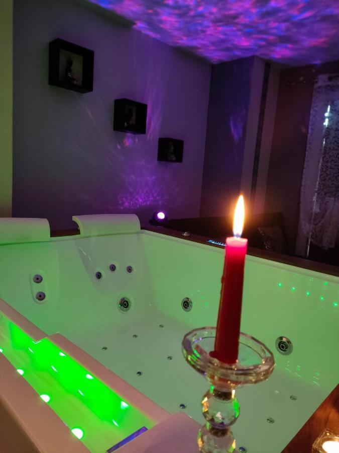 Loft Avec Baignoire Spa Lecrin Romantique Ochancourt Екстер'єр фото